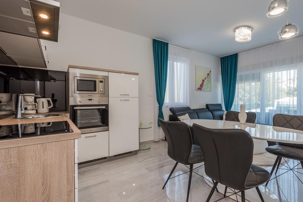 Luxury Apartments Villa Morea Задар Стая снимка